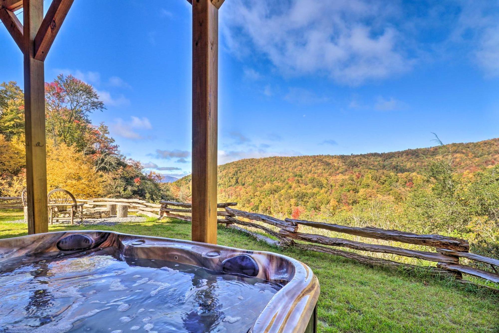 Hilltop Cabin On 5 Acres With Hot Tub And Waterfall! Bryson City Dış mekan fotoğraf